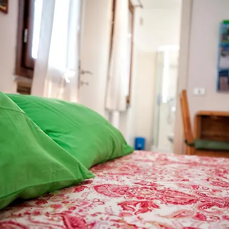 Tana Della Volpe Apartment Ispra